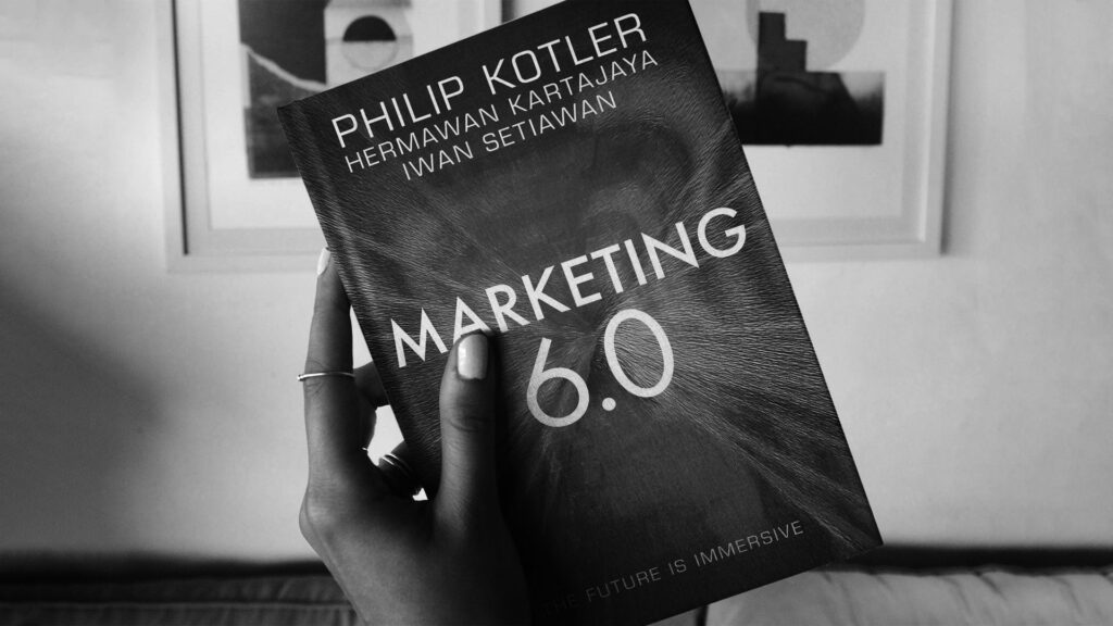 copertina libro marketing 6.0 in bianconero